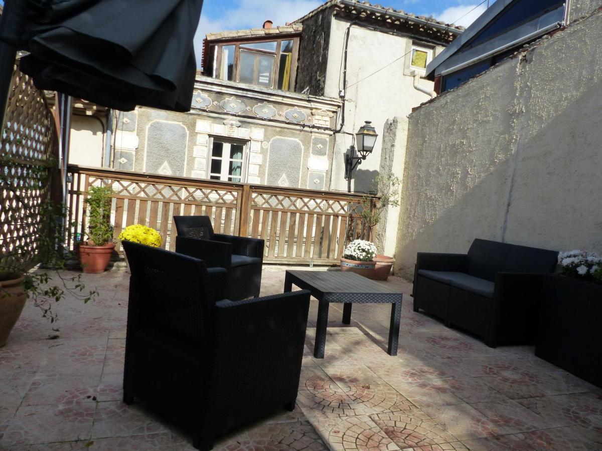 Maison Des Remparts Nichee Sous La Cite Carcassonne Buitenkant foto