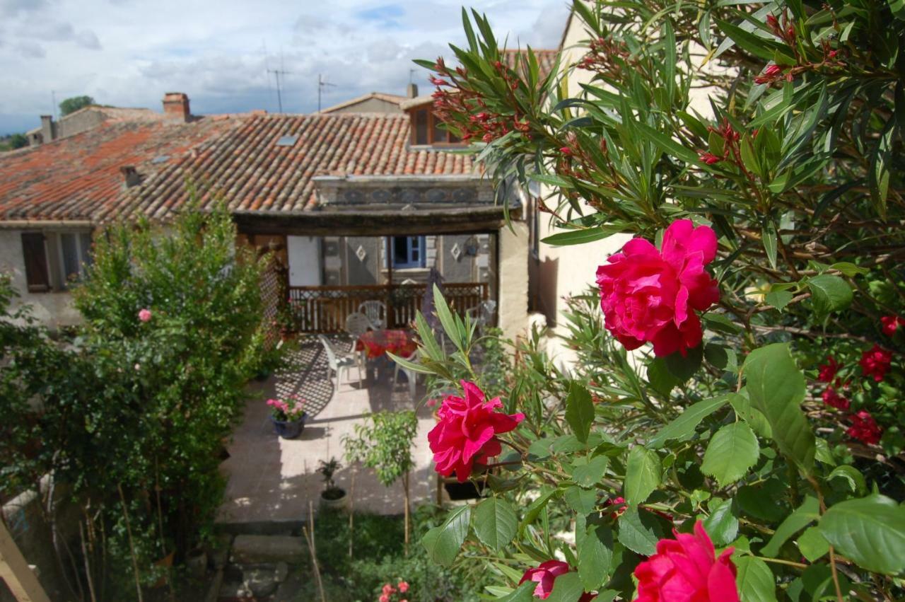Maison Des Remparts Nichee Sous La Cite Carcassonne Buitenkant foto